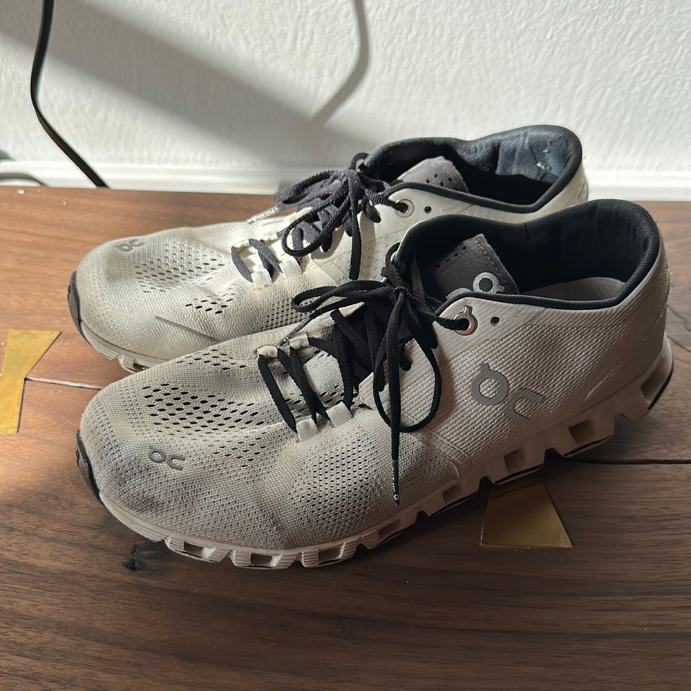 On cloud womens 9